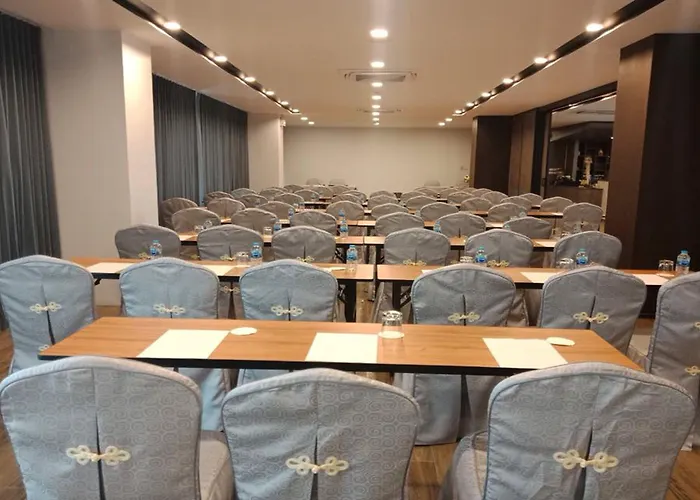 Iwish Hotel 3*