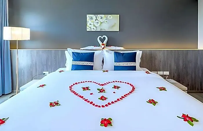 Iwish Hotel 3*